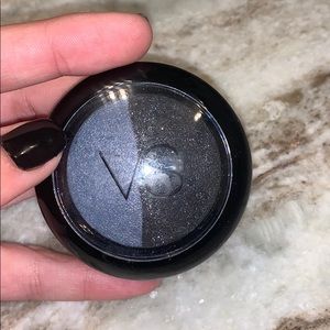 perfect condition Victoria Secret eyeshadow duo